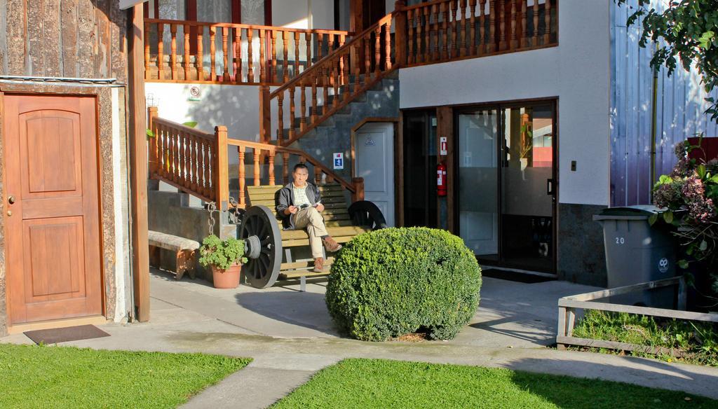 Hostal & Cabanas Don Juan Villarrica Exterior photo